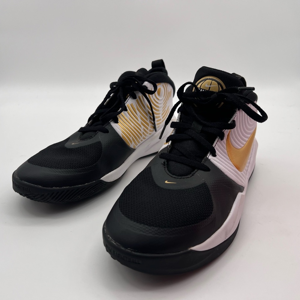Nike Team Hustle Basketball Shoes - Kids Size 6.5Y  - AQ4224-004